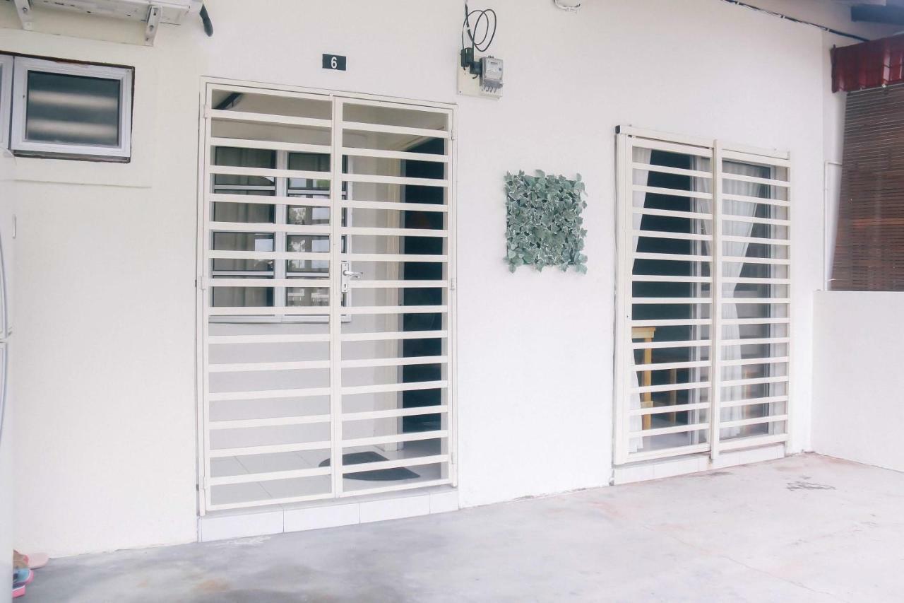 Thedaun Homestay Seri Iskandar, Perak Exteriér fotografie